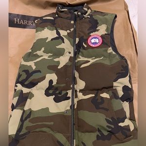 Canada Goose Vest in Army Green